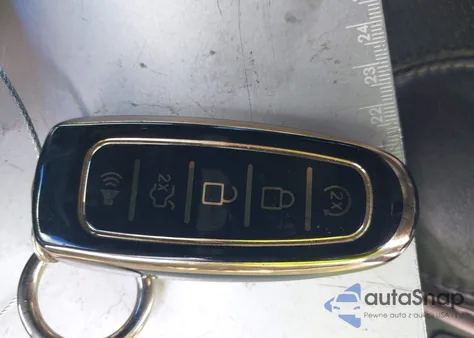 2015 Ford Taurus Limited z USA, uszkodzony, nr VIN 1FAHP2F87FG110430